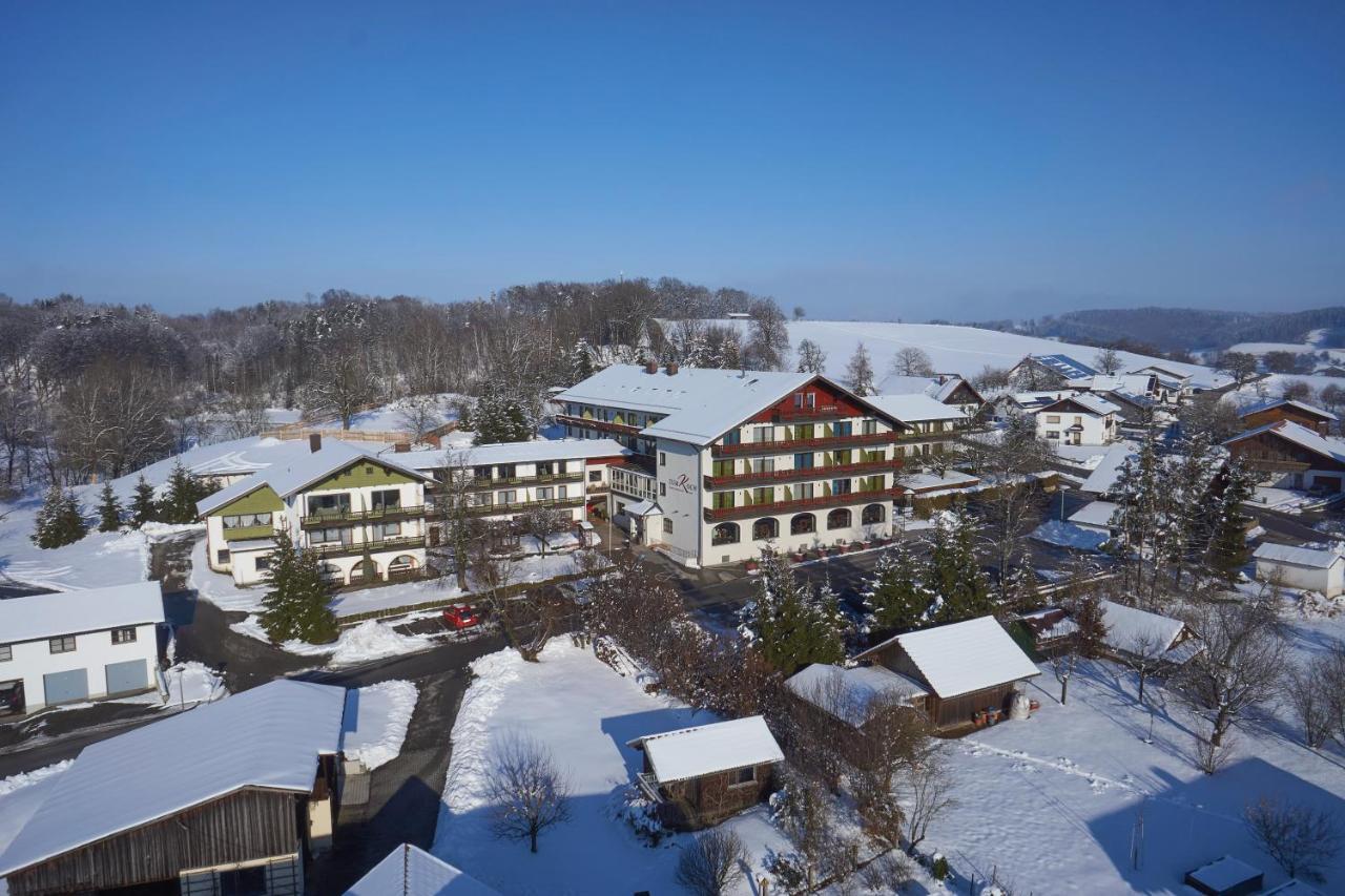 Wellnesshotel Zum Koch Ortenburg المظهر الخارجي الصورة